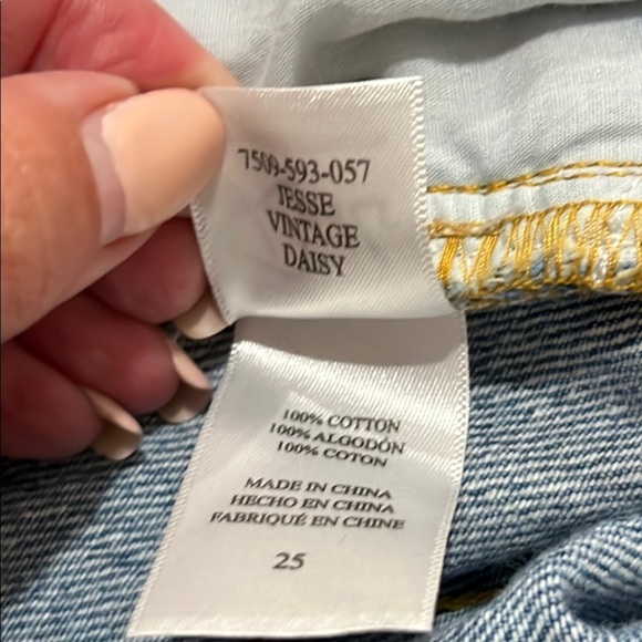 Rails Shorts Jean Jesse Daisy Vintage Distressed  Embroidery Fray Edge Button - Picture 13 of 13